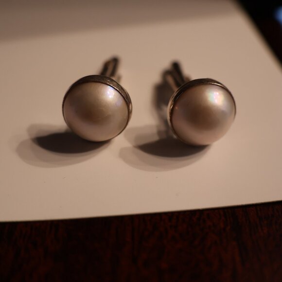 Sterling Silver and Mabe Pearl Cufflinks – Guy or Gal! - Picture 1 of 6